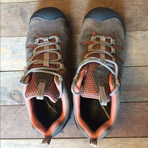 Keen hiking shoes